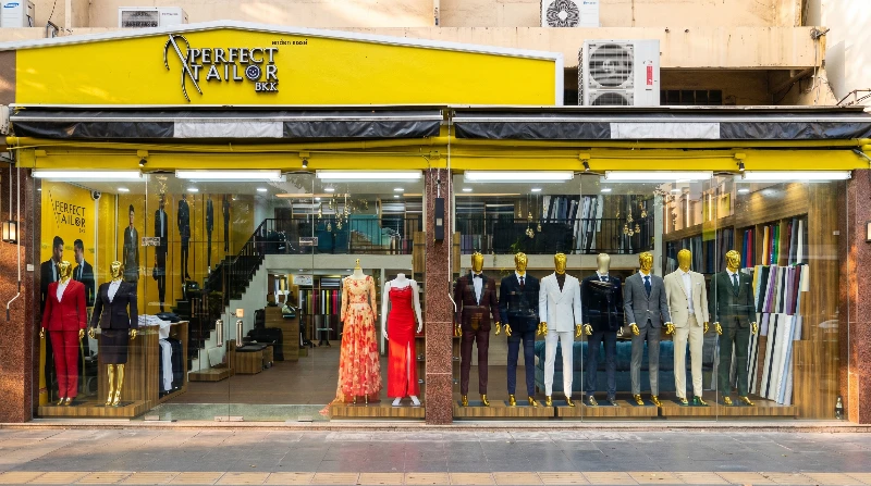perfect tailor review storefront on Sukhumvit