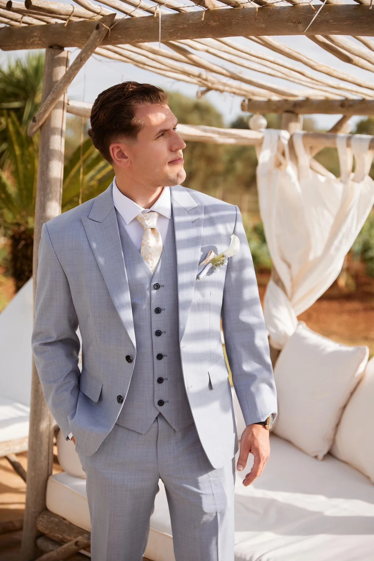 Jhasper Fashion review Italian slim fit tailored suit on athletic build